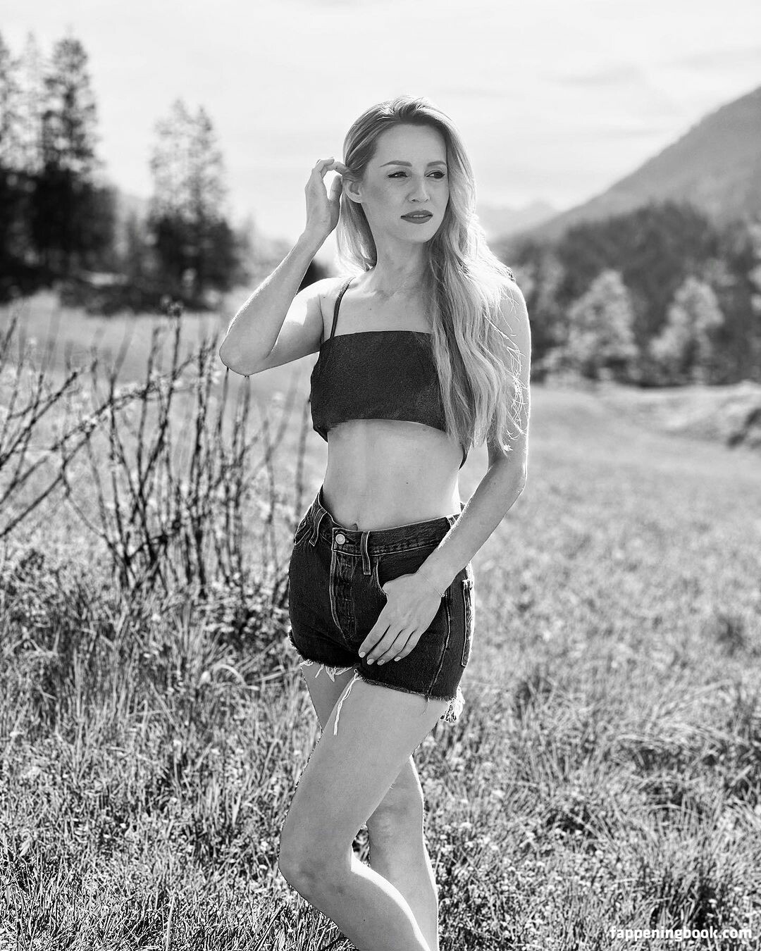 Melissa Naschenweng Onlyfans Nude Leaked Photos photo leak 48 of 49