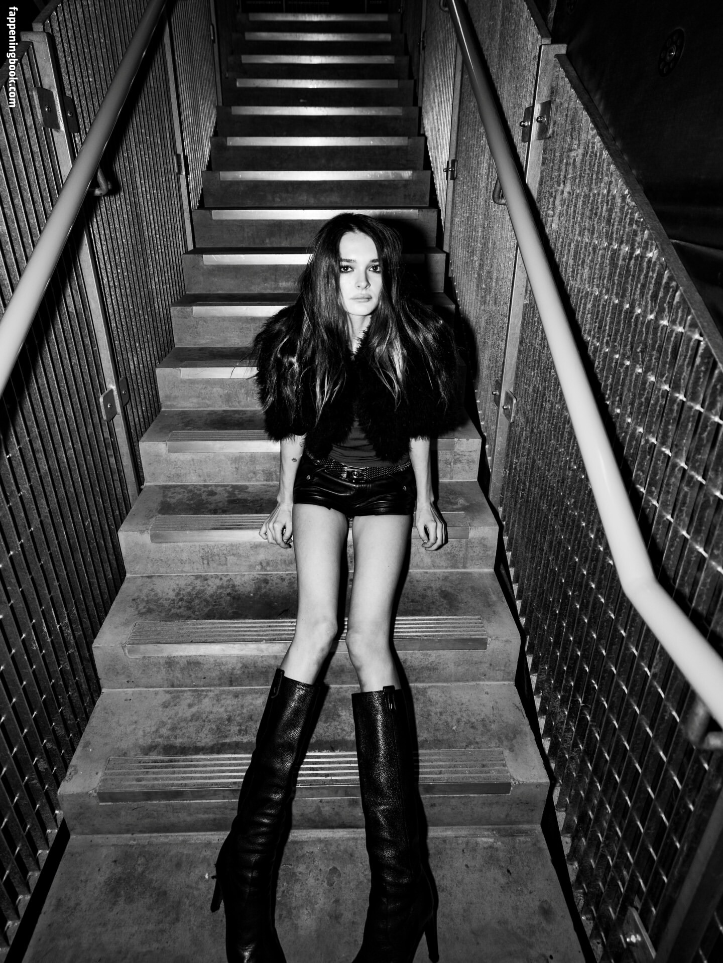 Charlotte Lawrence Onlyfans Nude Leaked Photos photo leak 49 of 50
