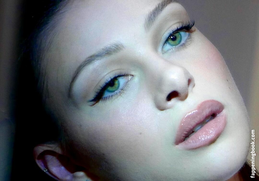 Nicola Peltz Onlyfans Nude Leaked Photos photo leak 14 of 50