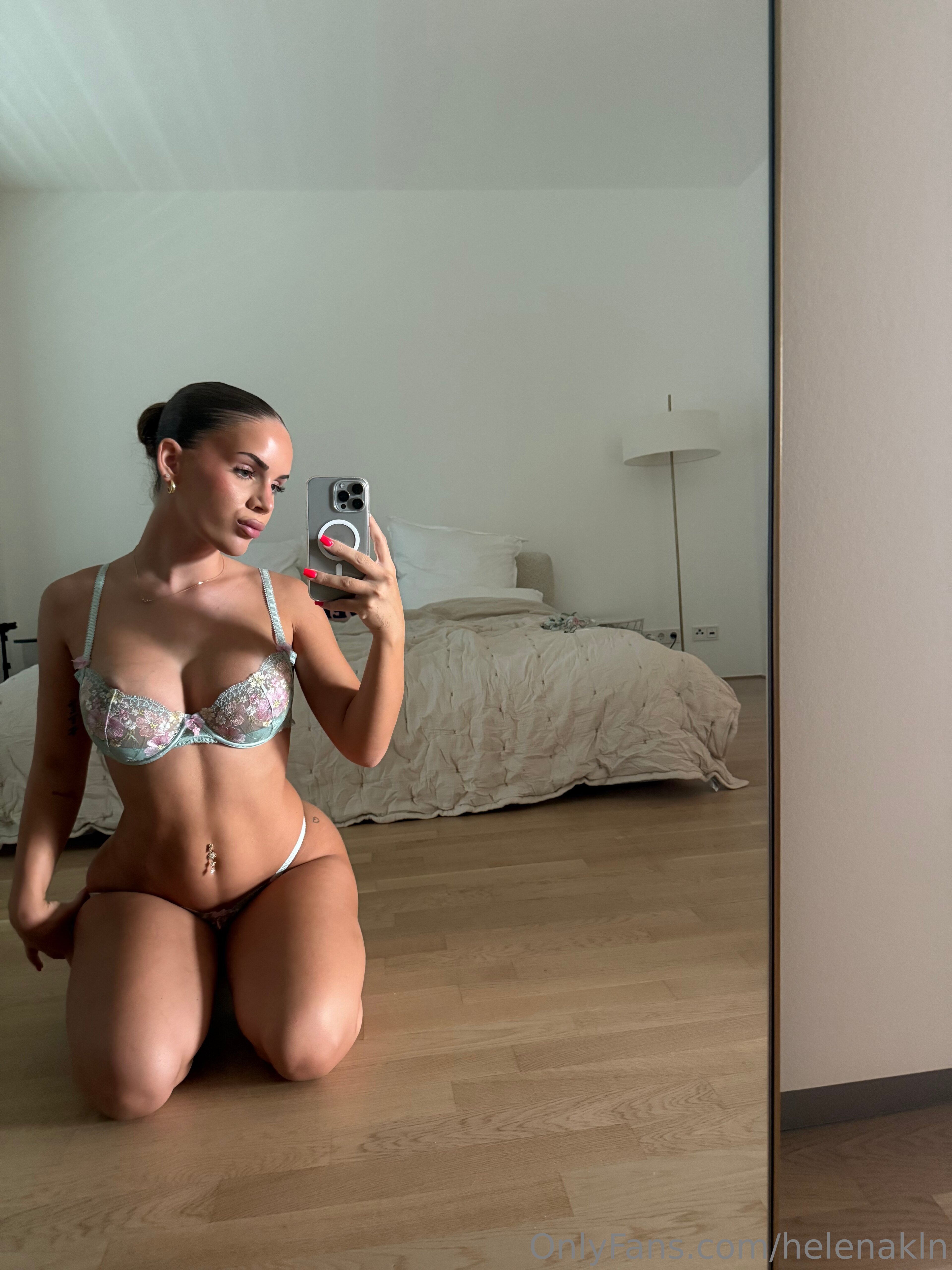 Helenaakln | Helena Zoe Klein OnlyFans Nude Leaks photo leak 22 of 59