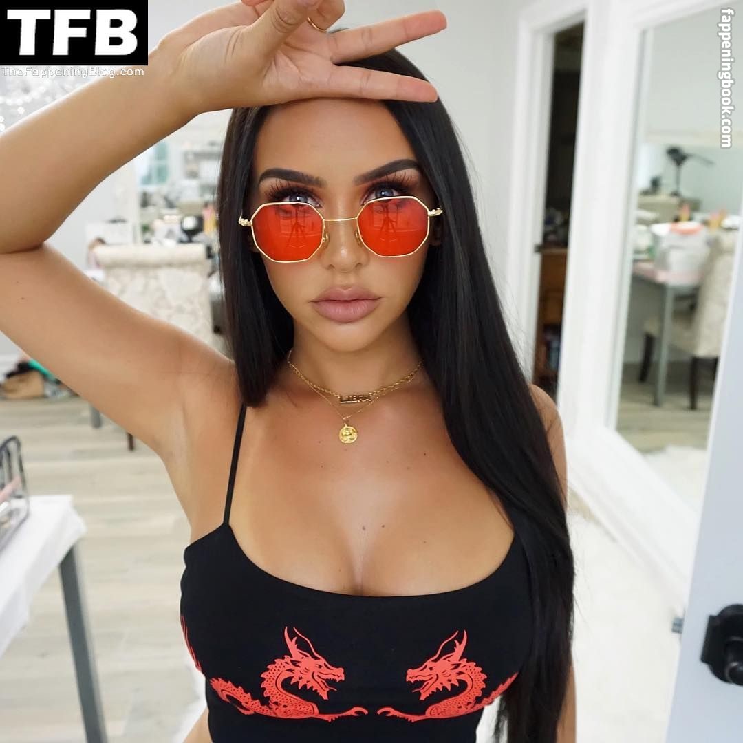 Carli Bybel Onlyfans Nude Leaked Photos photo leak 29 of 49