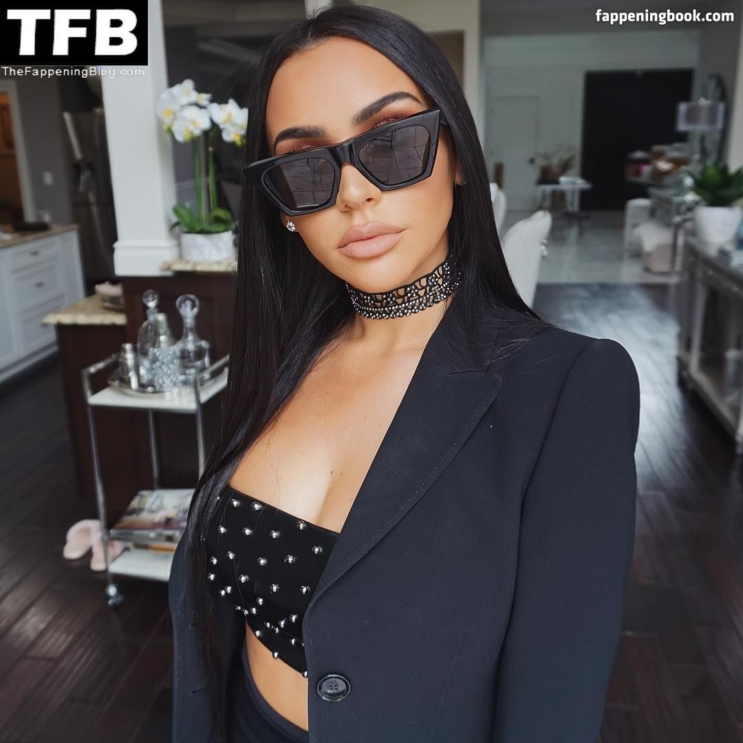 Carli Bybel Onlyfans Nude Leaked Photos photo leak 30 of 49