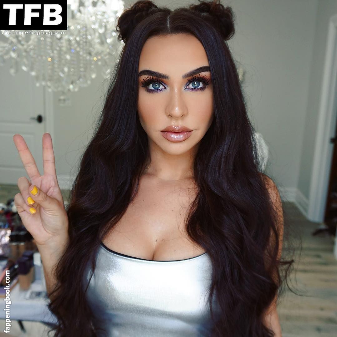 Carli Bybel Onlyfans Nude Leaked Photos photo leak 45 of 49
