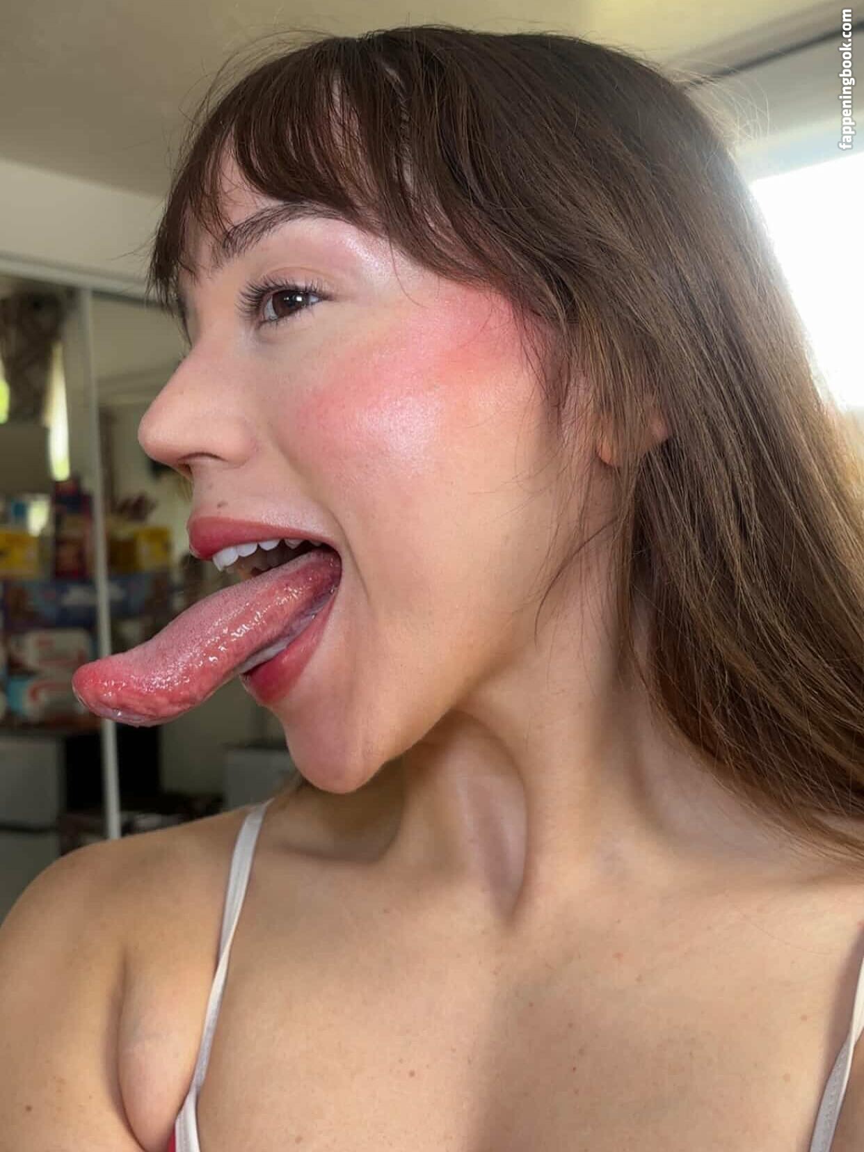Long Tongue Fetish Onlyfans Nude Leaked Photos photo leak 26 of 45