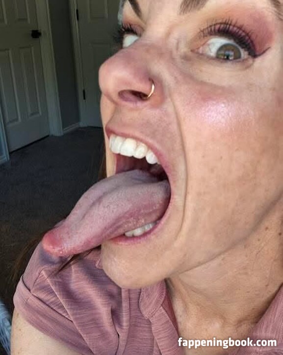Long Tongue Fetish Onlyfans Nude Leaked Photos photo leak 39 of 45