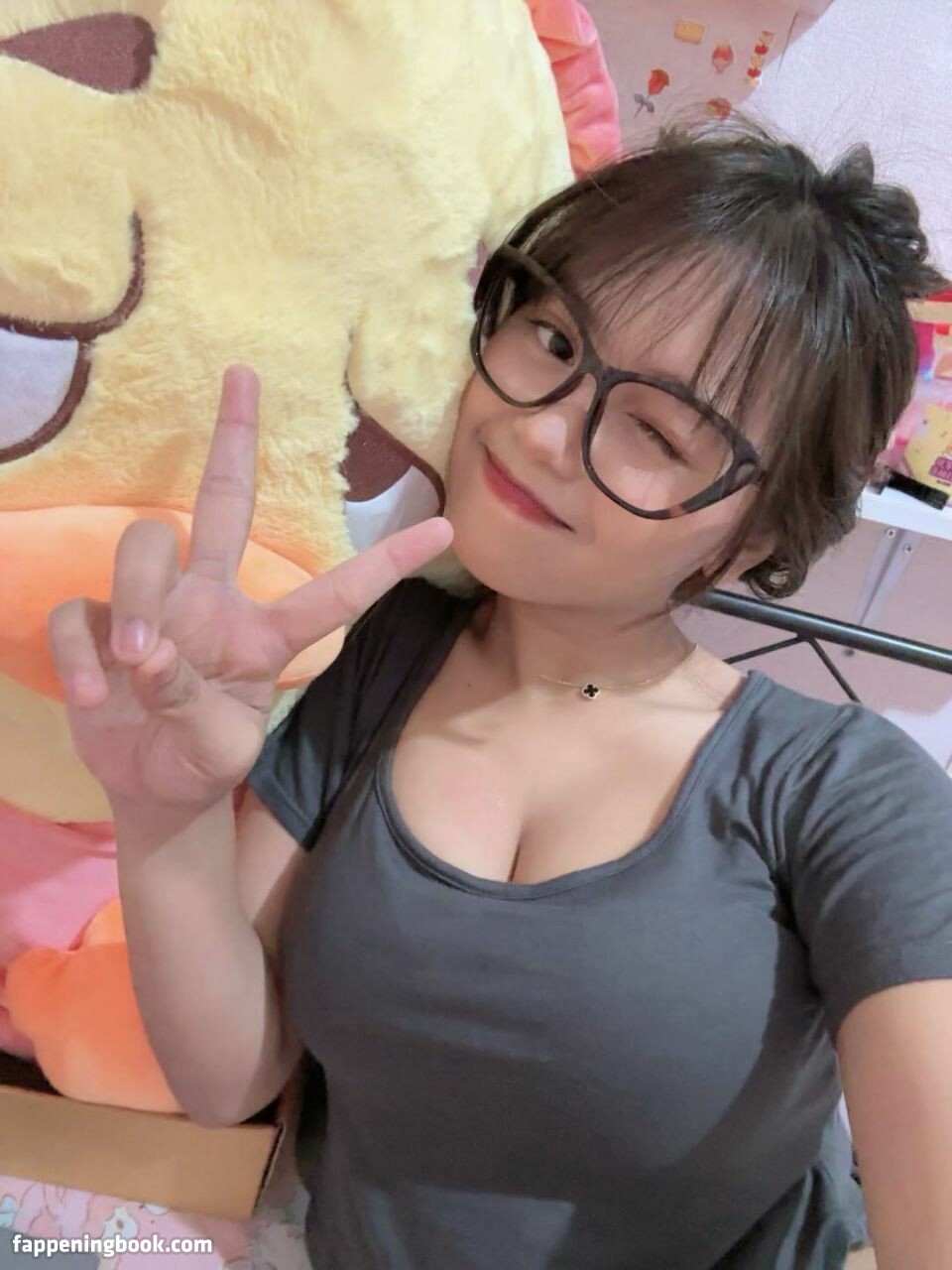 Riska Saputri Onlyfans Nude Leaked Photos photo leak 30 of 32