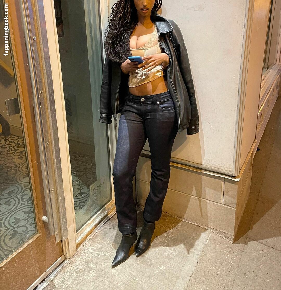 Solaya Ismail Onlyfans Nude Leaked Photos photo leak 19 of 32