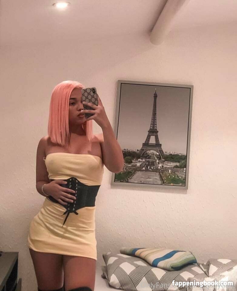 naughtyytanya Onlyfans Nude Leaked Photos photo leak 8 of 27