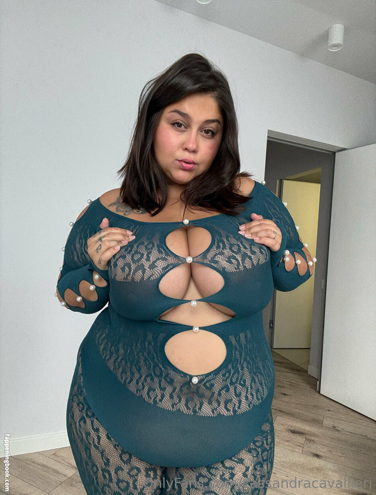cassandracavallieri Onlyfans Nude Leaked Photos photo leak 17 of 33