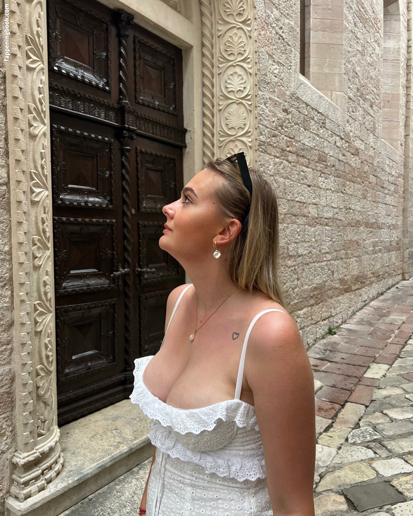 AlisonAnn Onlyfans Nude Leaked Photos photo leak 8 of 9 AlisonAnn Onlyfans Nude Leaked Photos photo leak 8 of 9