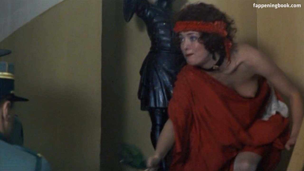 Kristin Scott Thomas Onlyfans Nude Leaked Photos photo leak 9 of 50