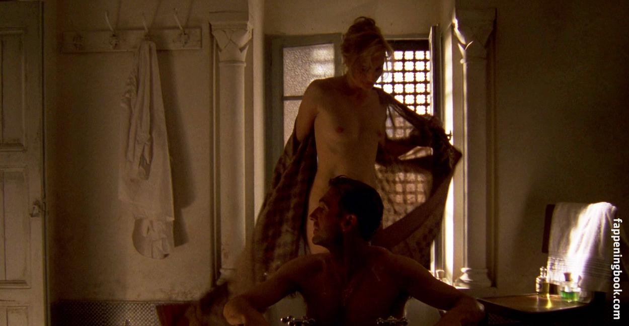 Kristin Scott Thomas Onlyfans Nude Leaked Photos photo leak 43 of 50