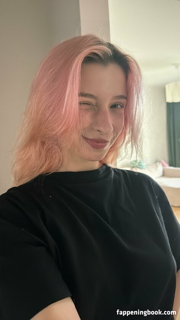 Nieuczesana Onlyfans Nude Leaked Photos photo leak 17 of 47