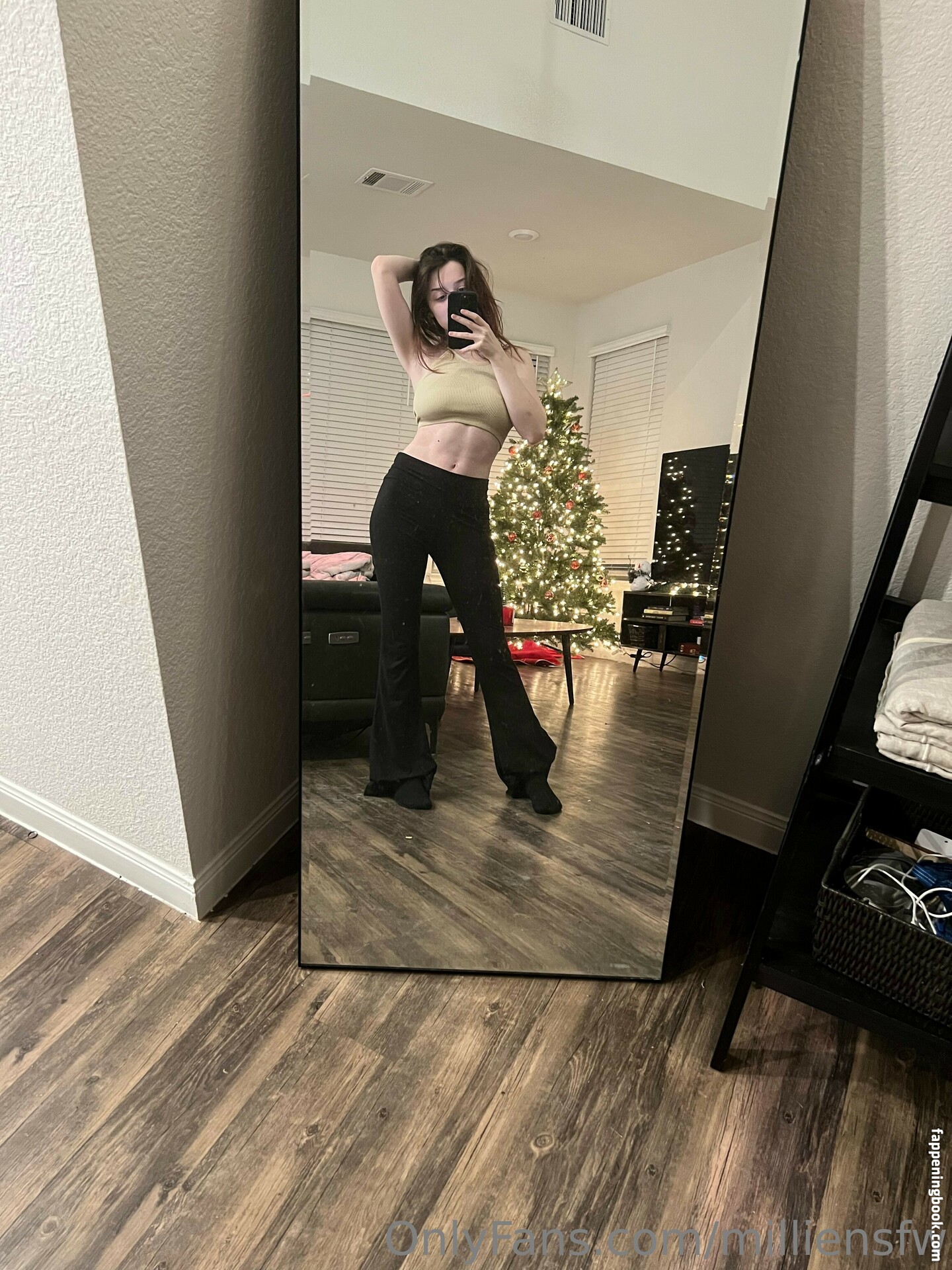 EmiliaNSFW Onlyfans Nude Leaked Photos photo leak 27 of 32