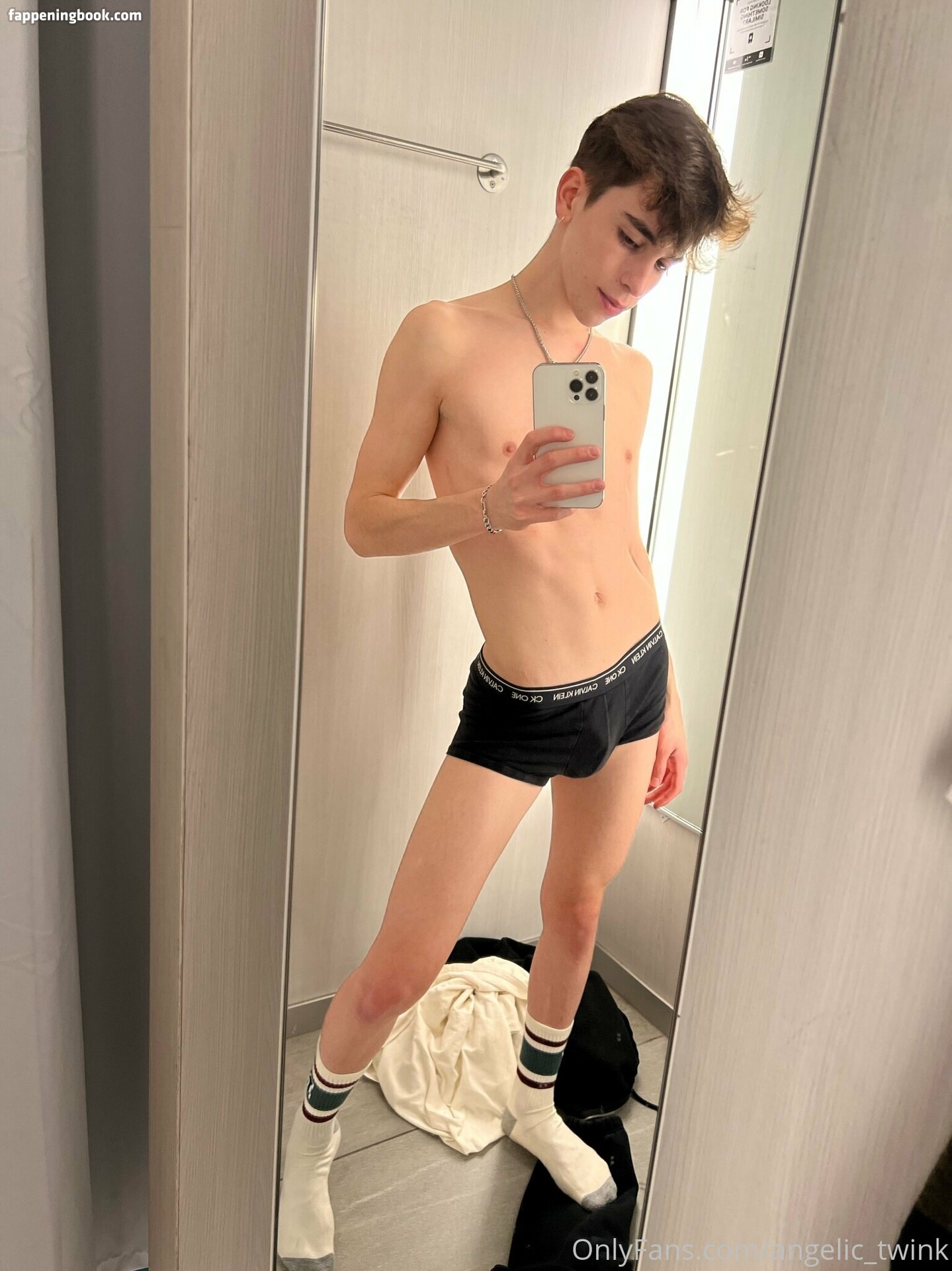 mxchcuevas Onlyfans Nude Leaked Photos photo leak 24 of 32
