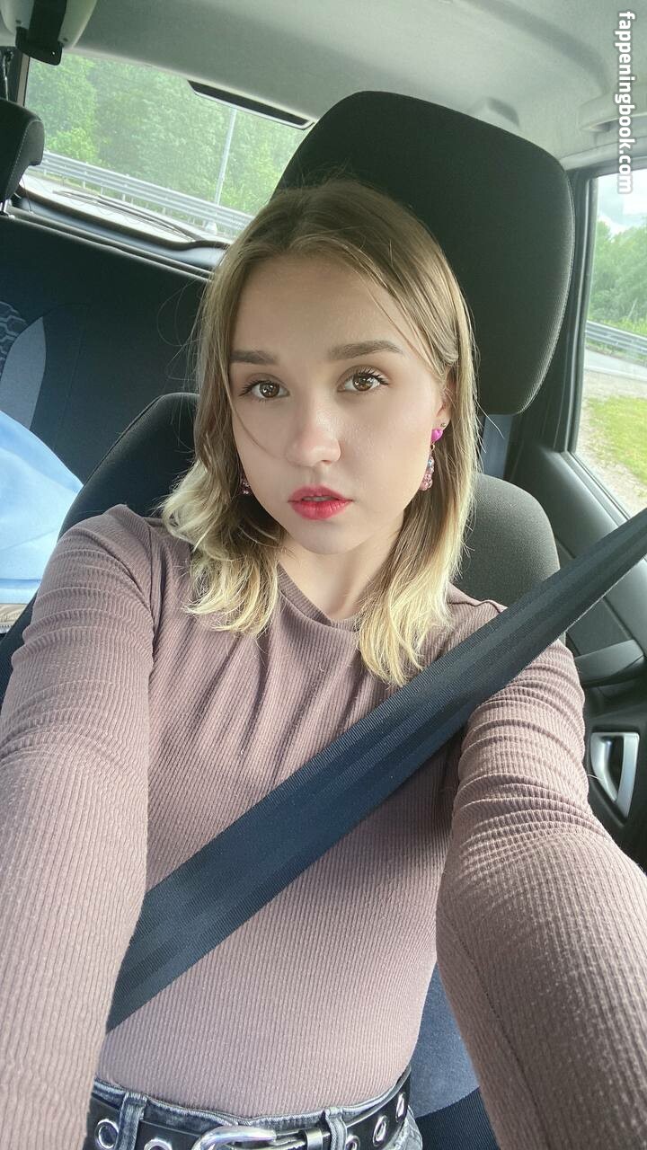 DollHole / GrabFuck Onlyfans Nude Leaked Photos photo leak 25 of 50