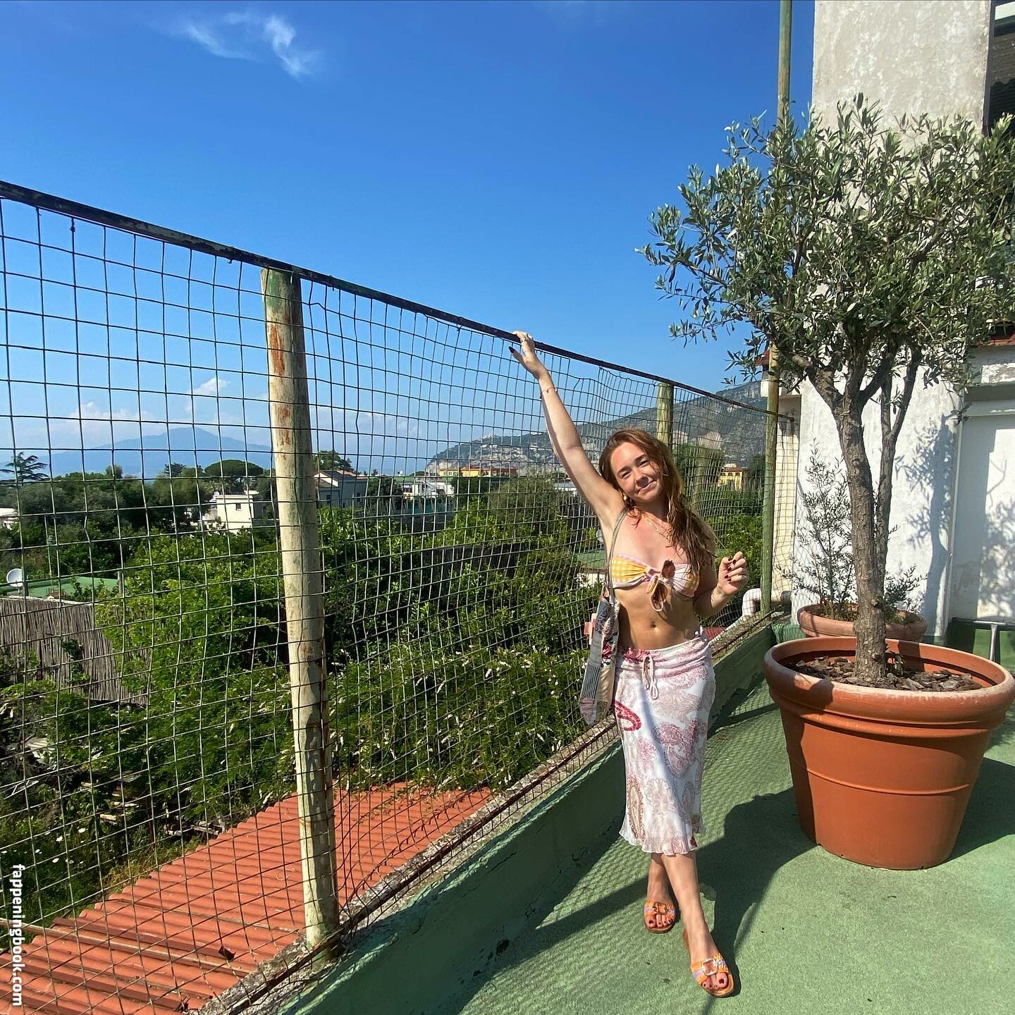 Holly Taylor Onlyfans Nude Leaked Photos photo leak 10 of 45