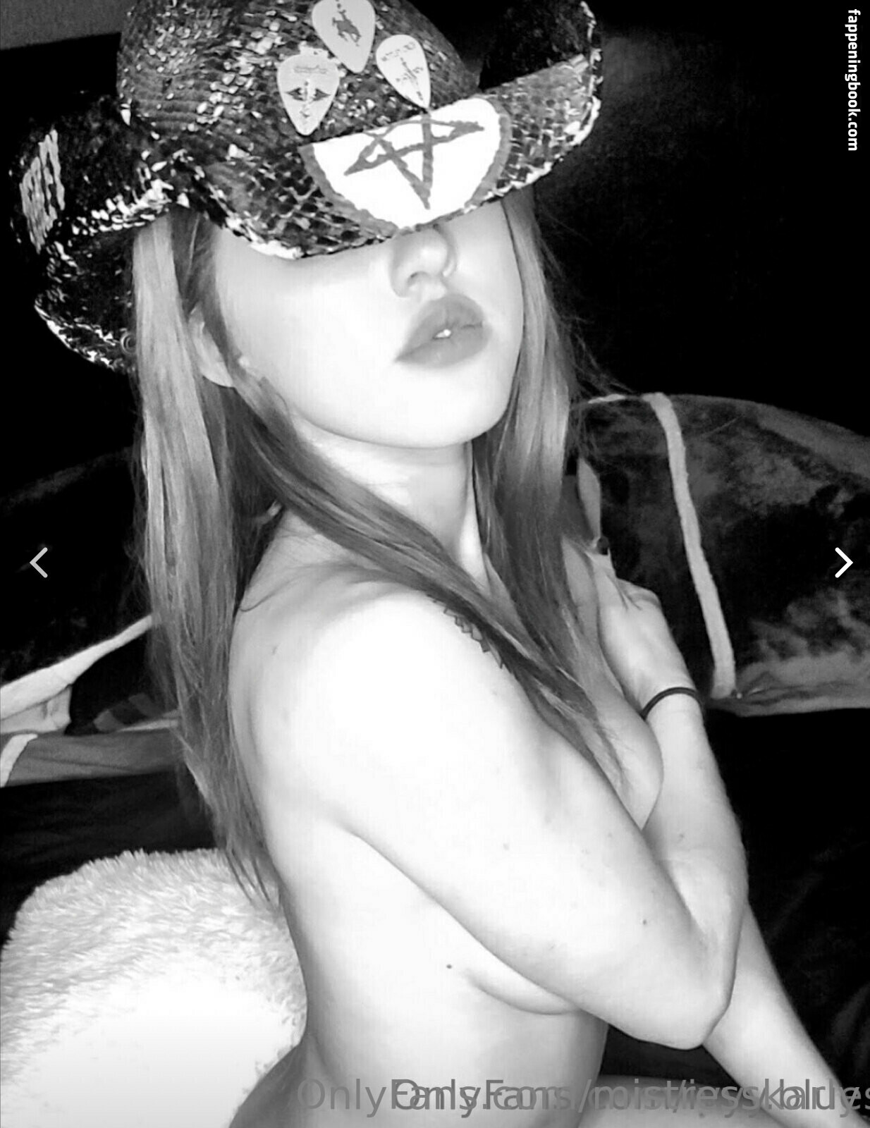 mistresskarly Onlyfans Nude Leaked Photos photo leak 8 of 9 mistresskarly Onlyfans Nude Leaked Photos photo leak 8 of 9