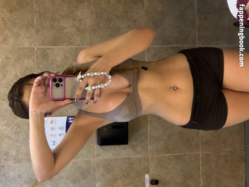 Eloise Winchel Onlyfans Nude Leaked Photos photo leak 6 of 49