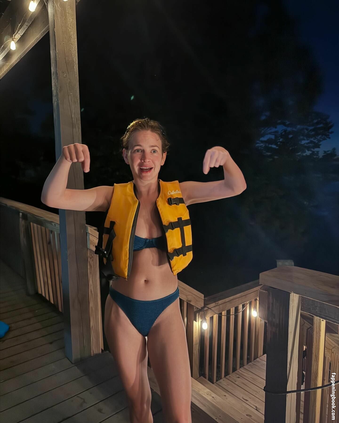 Britt Robertson Onlyfans Nude Leaked Photos photo leak 28 of 50
