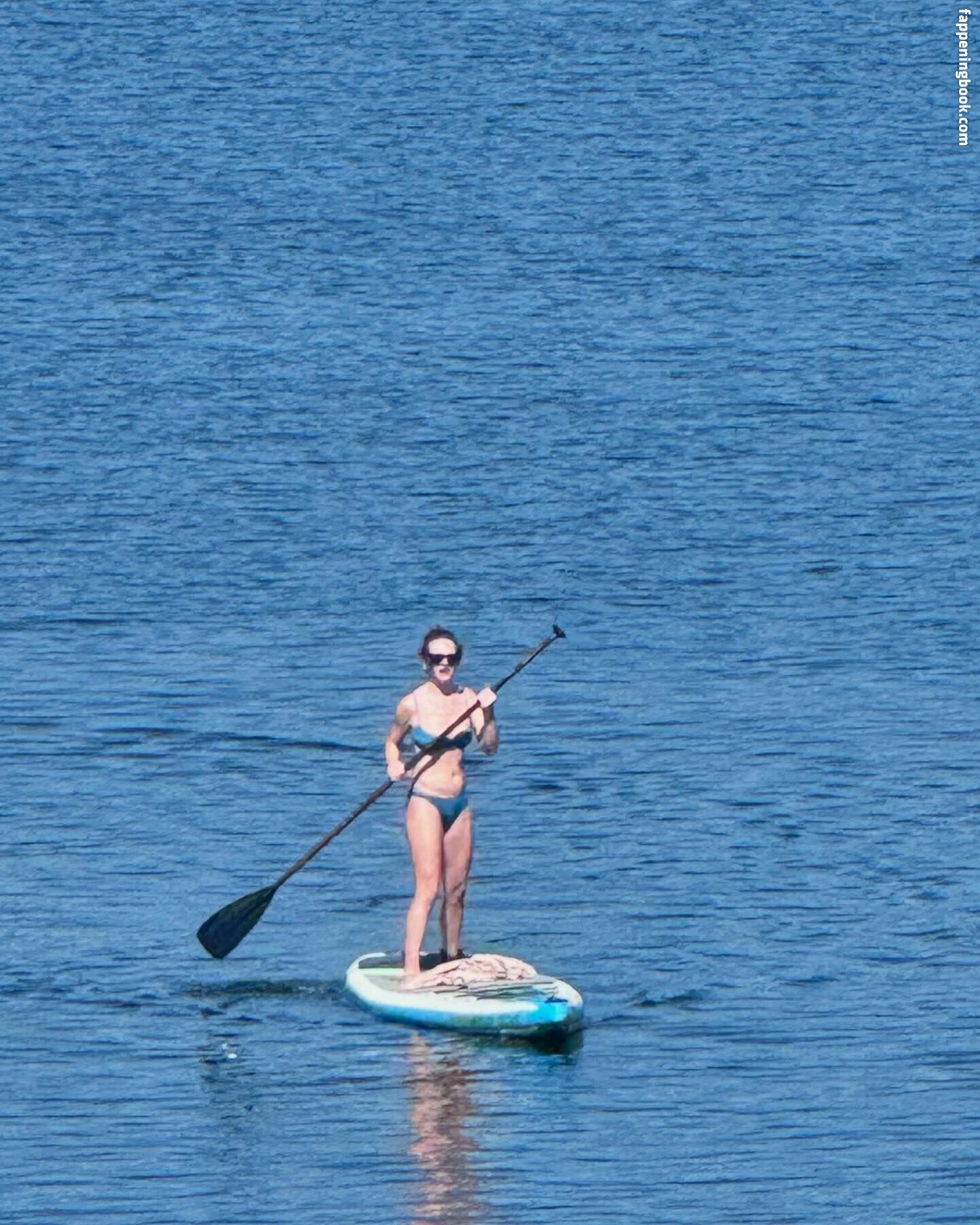 Britt Robertson Onlyfans Nude Leaked Photos photo leak 29 of 50