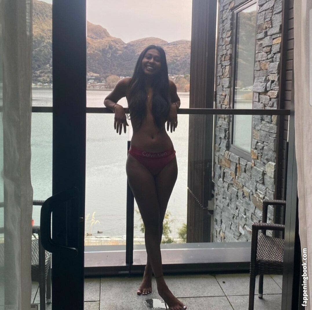 Venorika Onlyfans Nude Leaked Photos photo leak 8 of 34