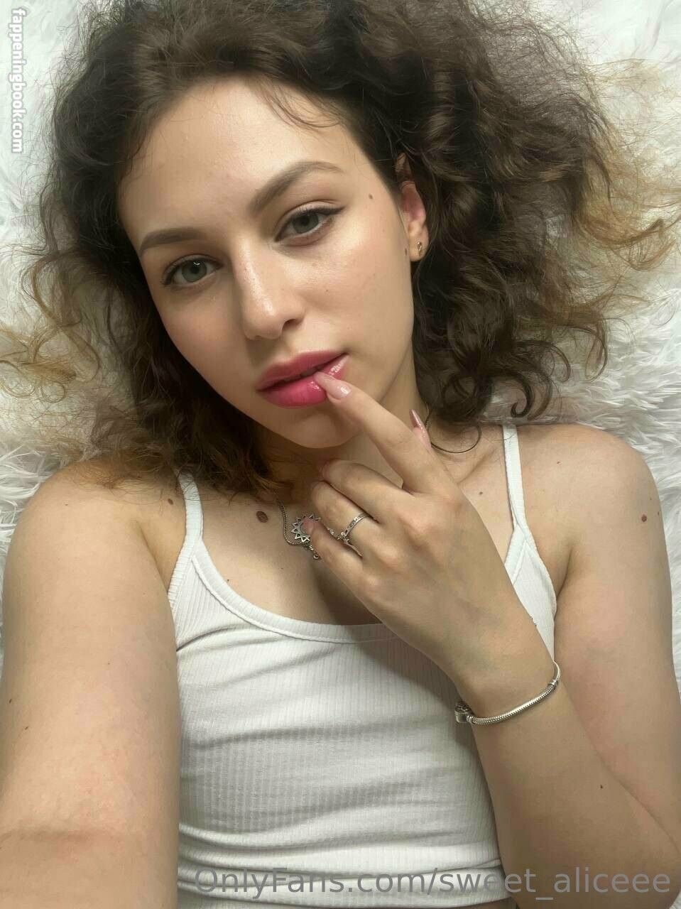 sweet_aliceee Onlyfans Nude Leaked Photos photo leak 37 of 46