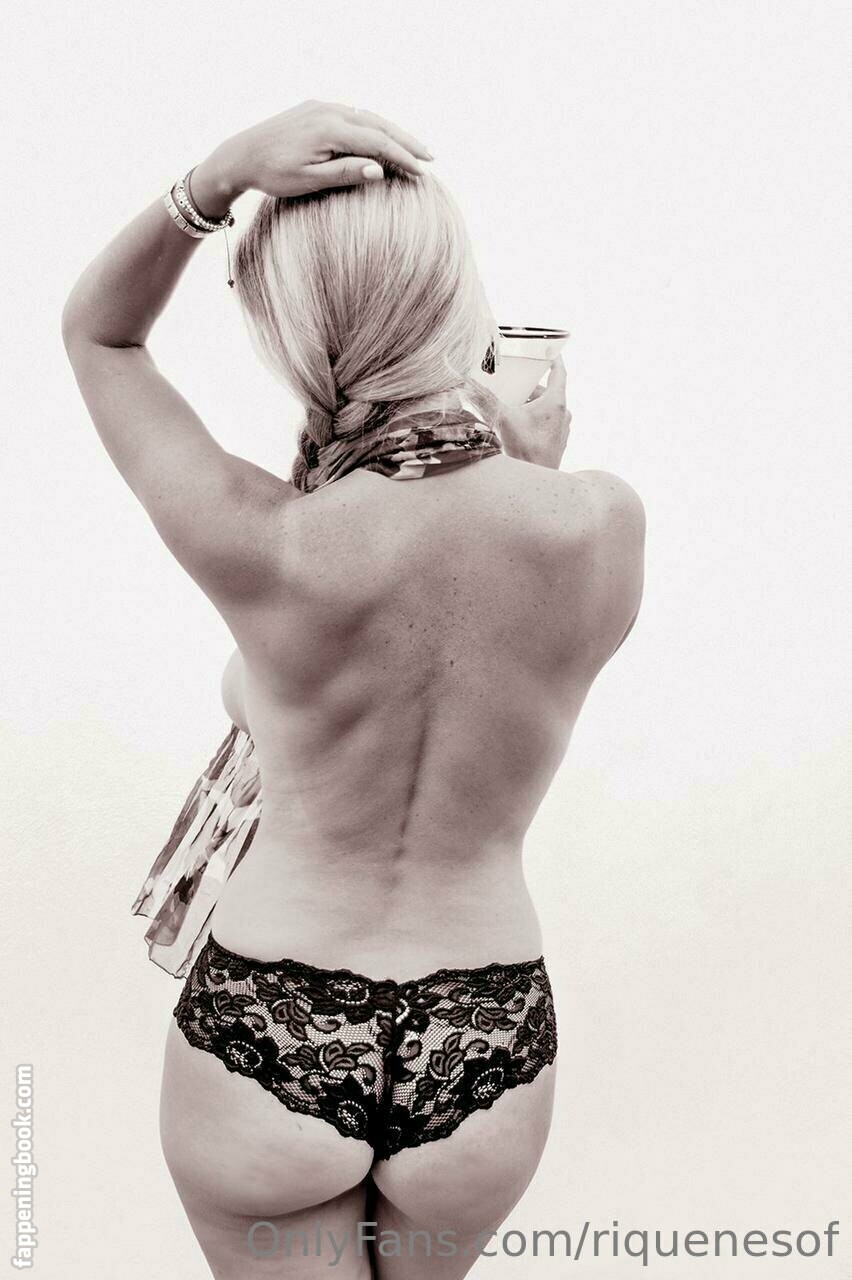 Tania Riquenes Onlyfans Nude Leaked Photos photo leak 21 of 48
