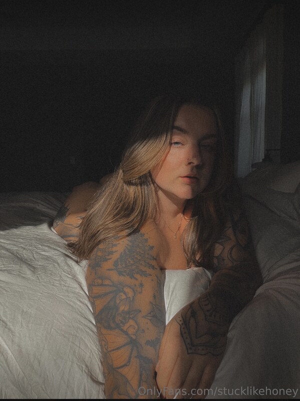 goldenhourgal - lilgoldenhourgal - gabiii_carter OnlyFans Nude Leaks photo leak 31 of 84