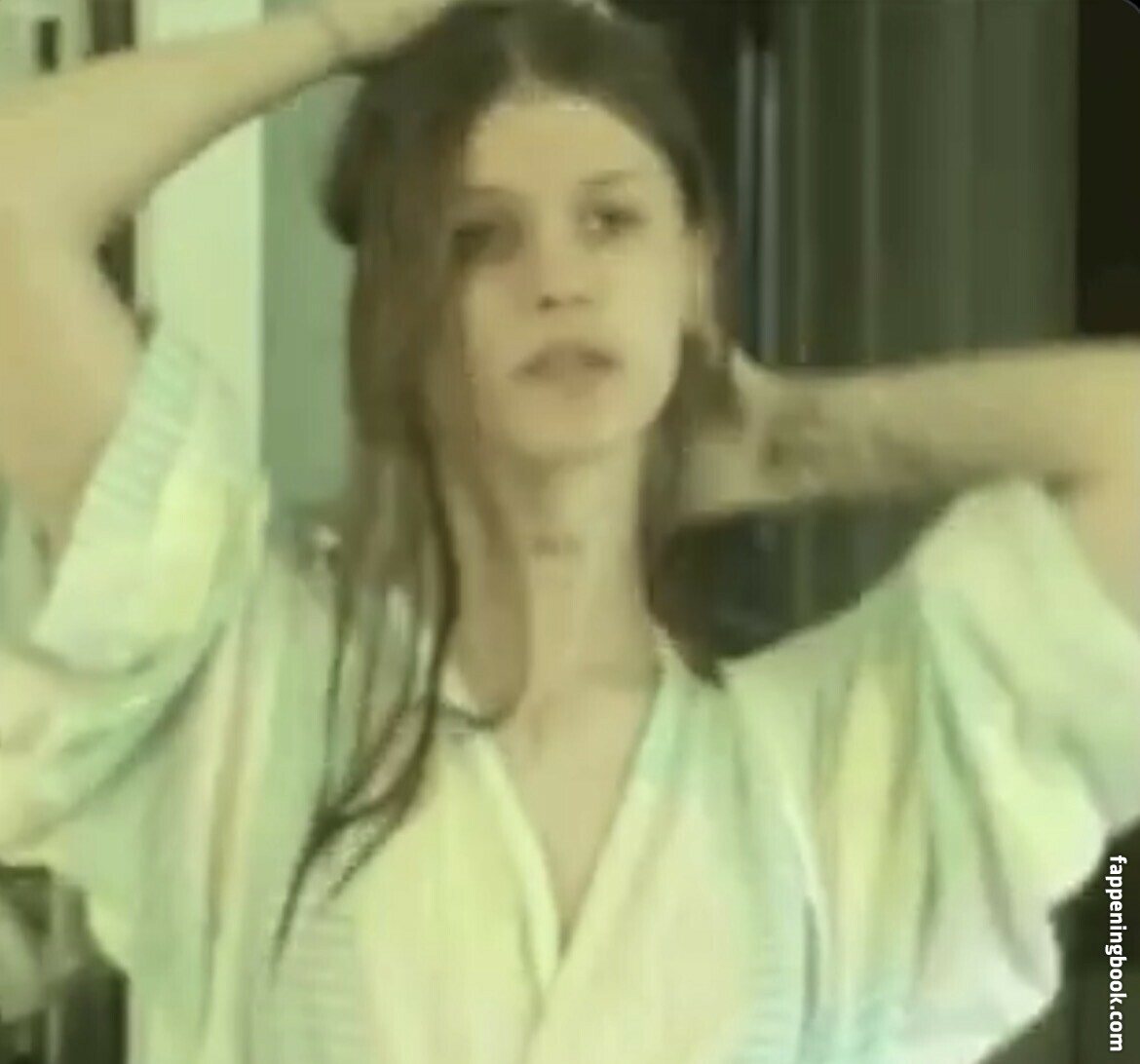 Ethel Cain Onlyfans Nude Leaked Photos photo leak 16 of 50