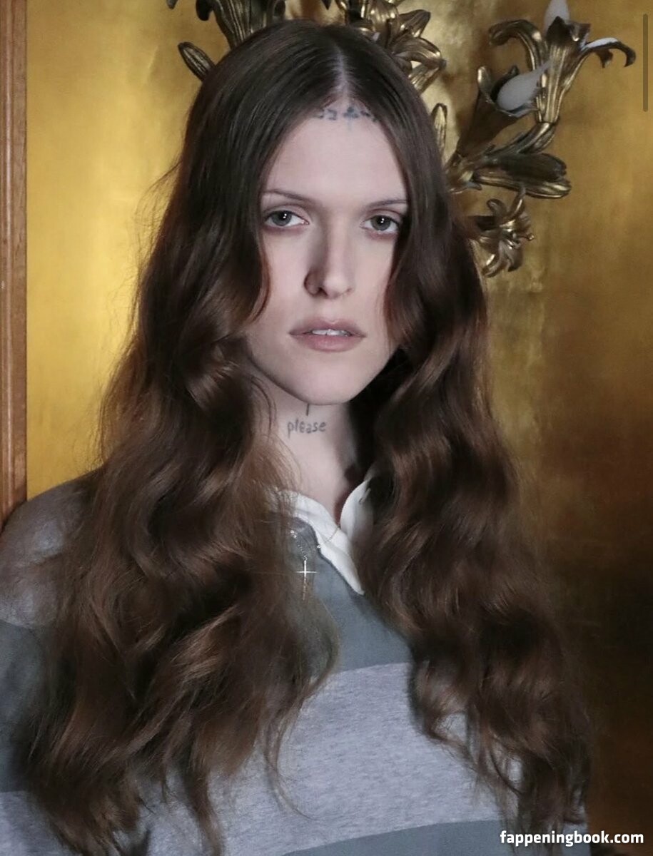 Ethel Cain Onlyfans Nude Leaked Photos photo leak 21 of 50