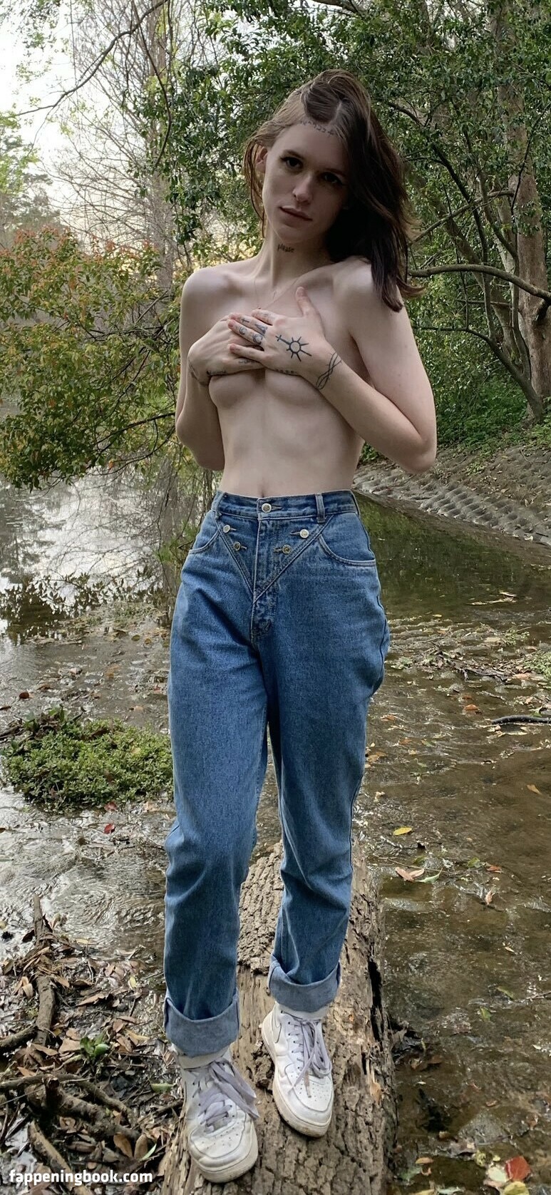 Ethel Cain Onlyfans Nude Leaked Photos photo leak 38 of 50
