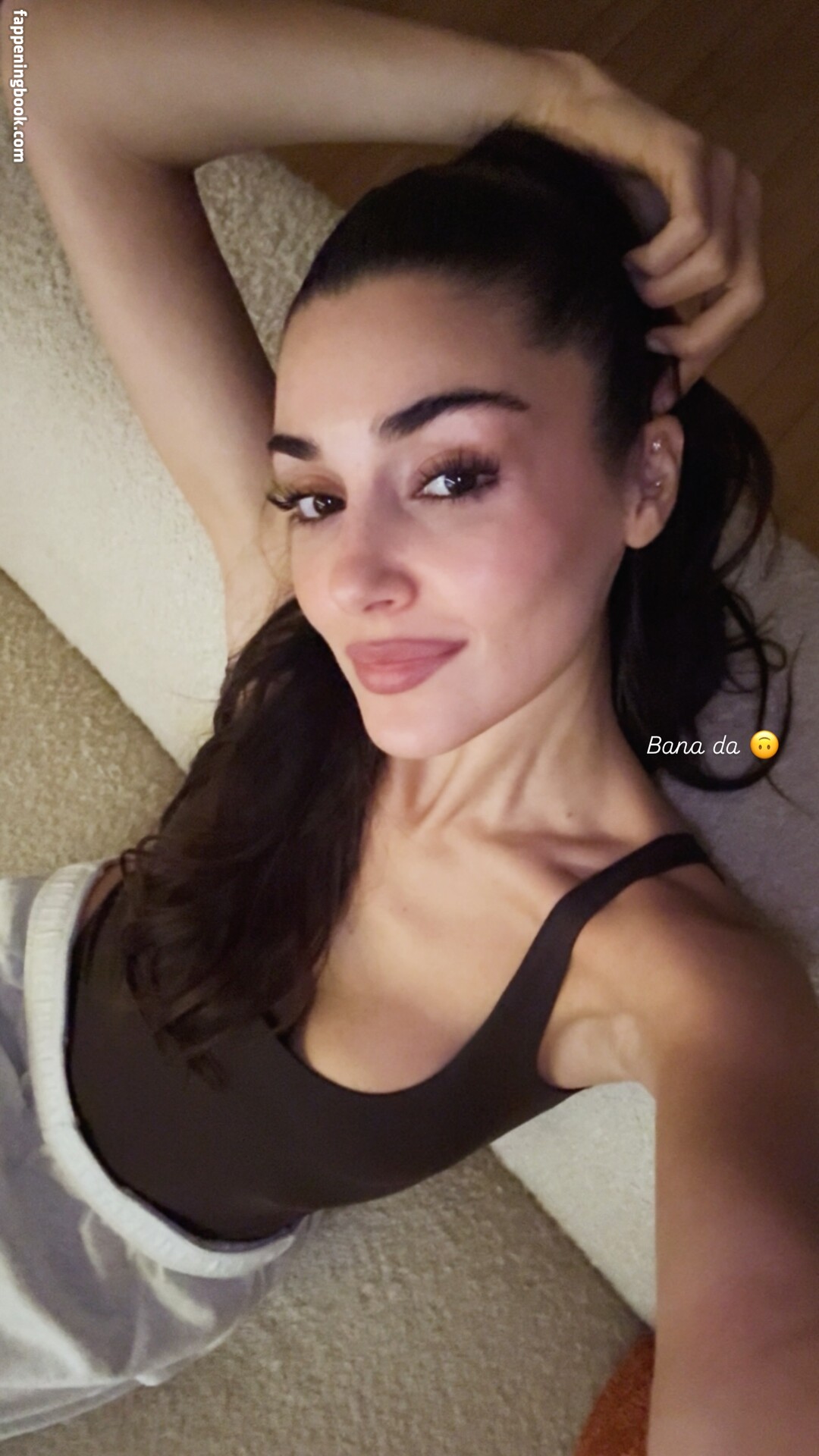 Hande Ercel Onlyfans Nude Leaked Photos photo leak 12 of 48