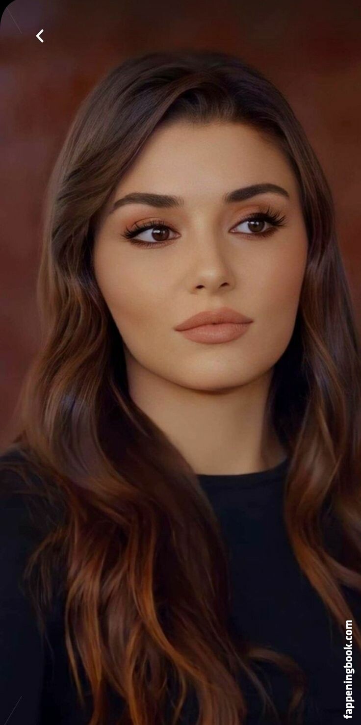 Hande Ercel Onlyfans Nude Leaked Photos photo leak 36 of 48