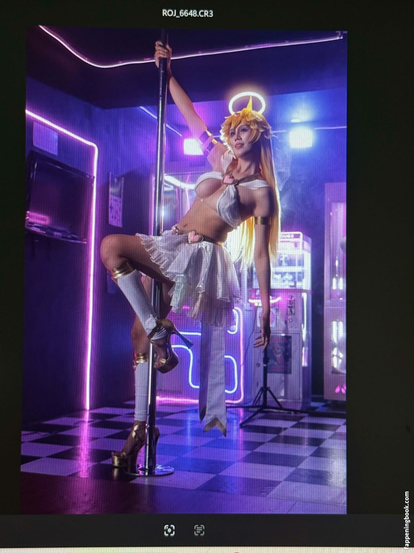 Kura Onee-san Onlyfans Nude Leaked Photos photo leak 25 of 50
