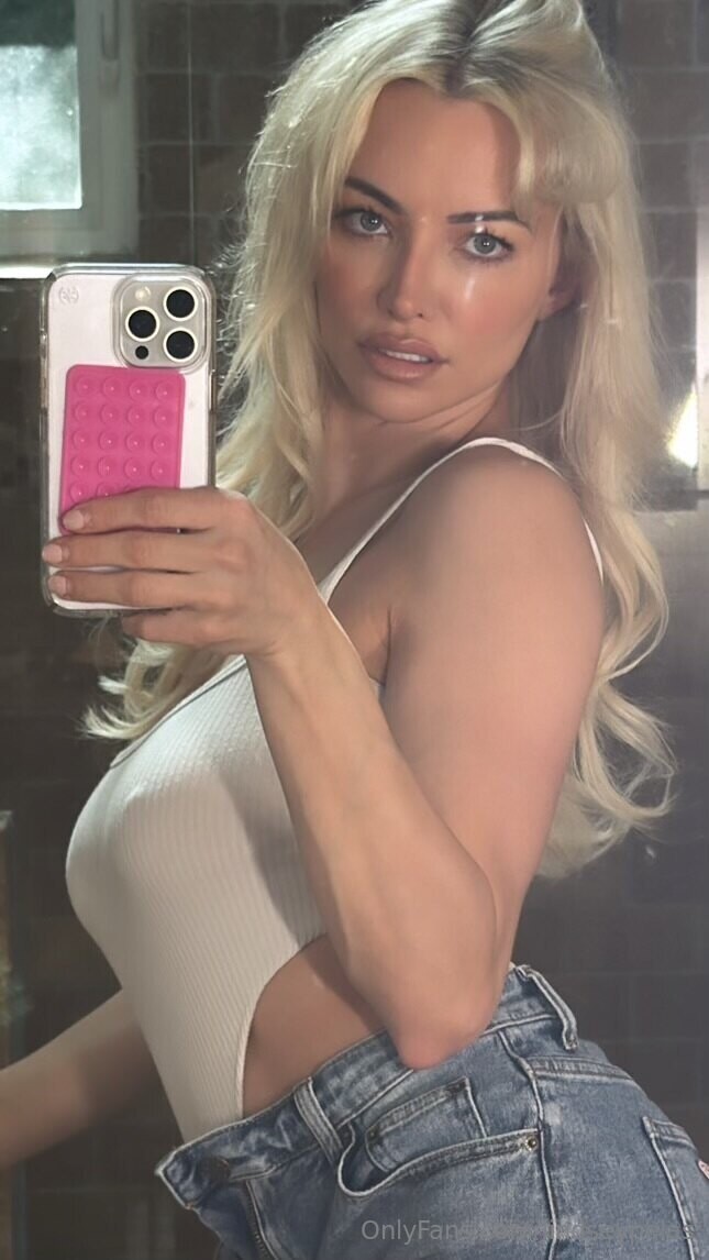Lindsey Pelas OnlyFans Nude Leaks photo leak 323 of 848