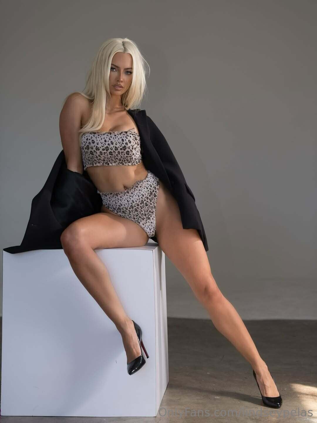 Lindsey Pelas OnlyFans Nude Leaks photo leak 637 of 848