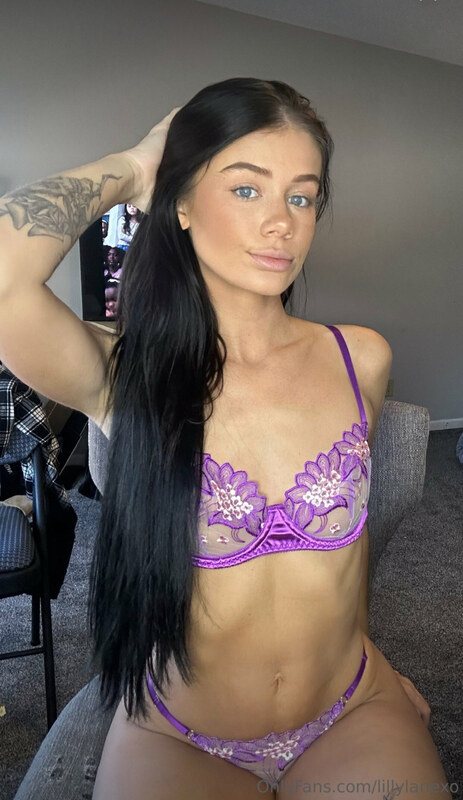 Cassidyshae / lillylanexo OnlyFans Nude Leaks photo leak 11 of 45