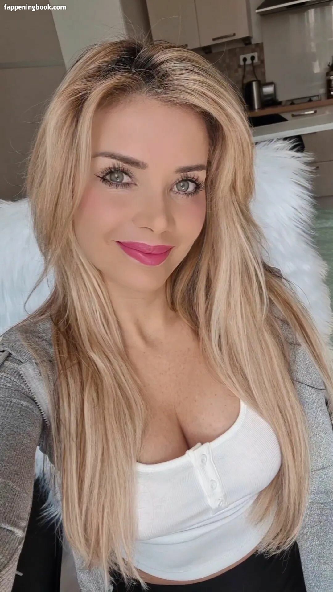 Raspberry.Hood Onlyfans Nude Leaked Photos photo leak 2 of 6 Raspberry.Hood Onlyfans Nude Leaked Photos photo leak 2 of 6