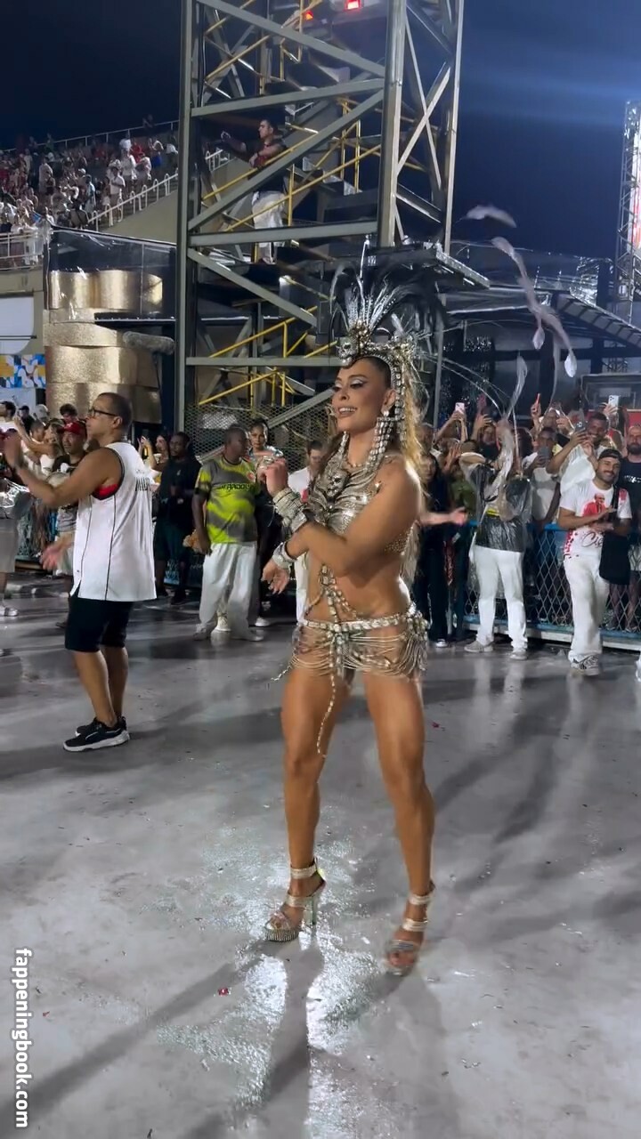 Juliana Paes Onlyfans Nude Leaked Photos photo leak 34 of 48