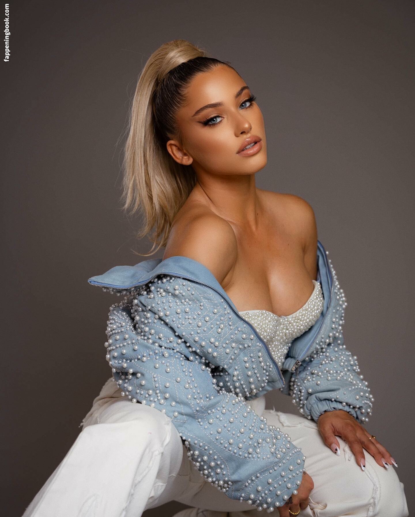 Elle Danjean Onlyfans Nude Leaked Photos photo leak 1 of 11 Elle Danjean Onlyfans Nude Leaked Photos photo leak 1 of 11
