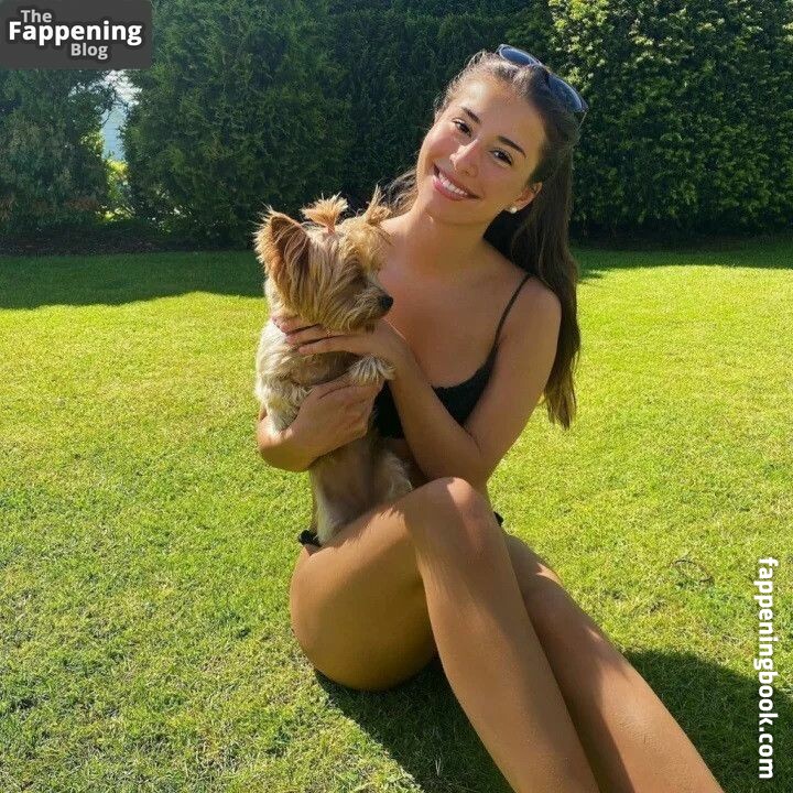 Isabel Johansen Onlyfans Nude Leaked Photos photo leak 2 of 32