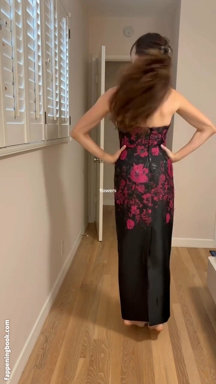 Danielle Panabaker Onlyfans Nude Leaked Photos photo leak 4 of 49