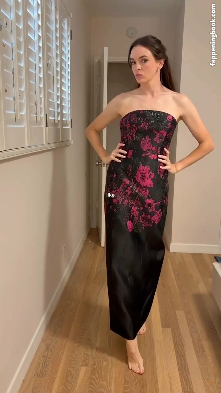 Danielle Panabaker Onlyfans Nude Leaked Photos photo leak 9 of 49