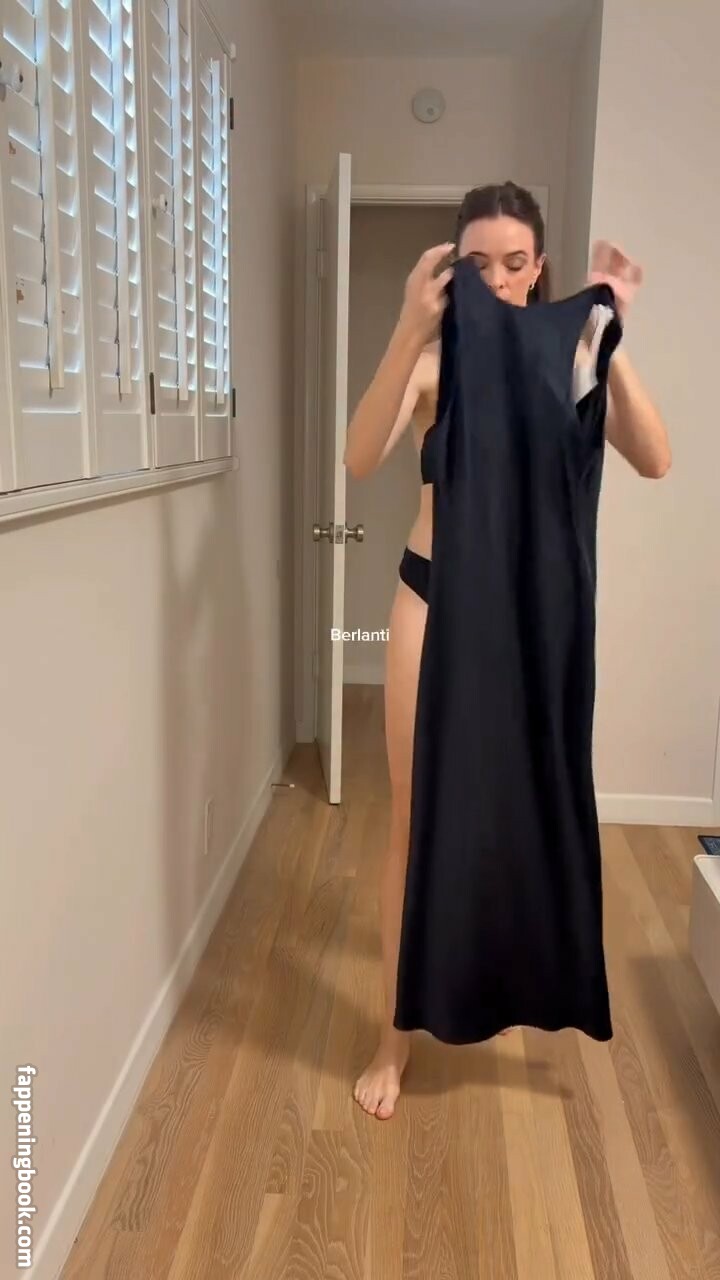 Danielle Panabaker Onlyfans Nude Leaked Photos photo leak 21 of 49