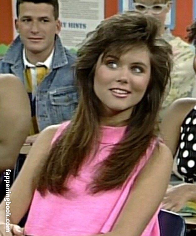 Tiffani-Amber Thiessen Onlyfans Nude Leaked Photos photo leak 9 of 49