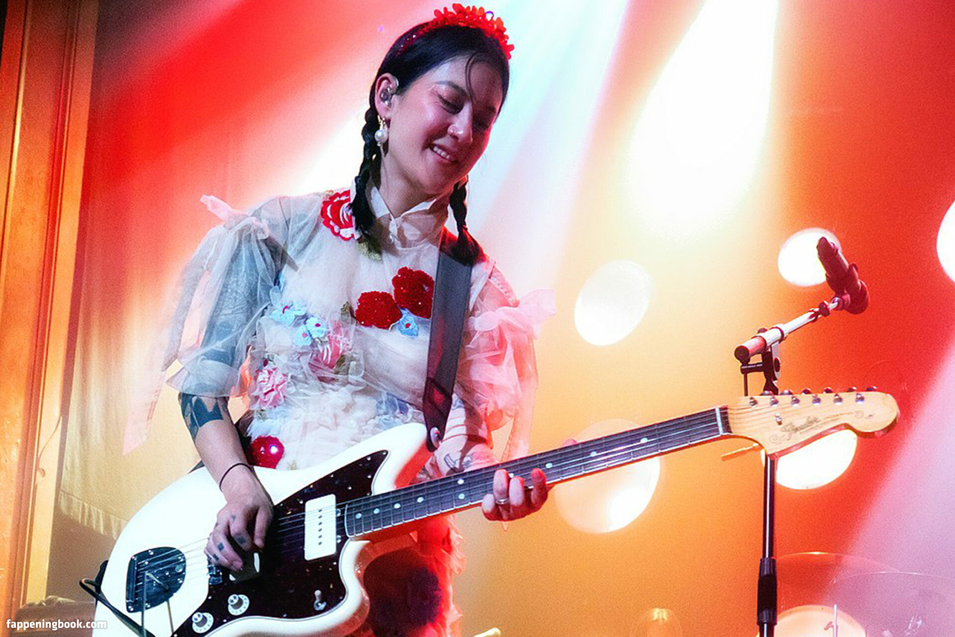 Japanese Breakfast Onlyfans Nude Leaked Photos photo leak 25 of 48
