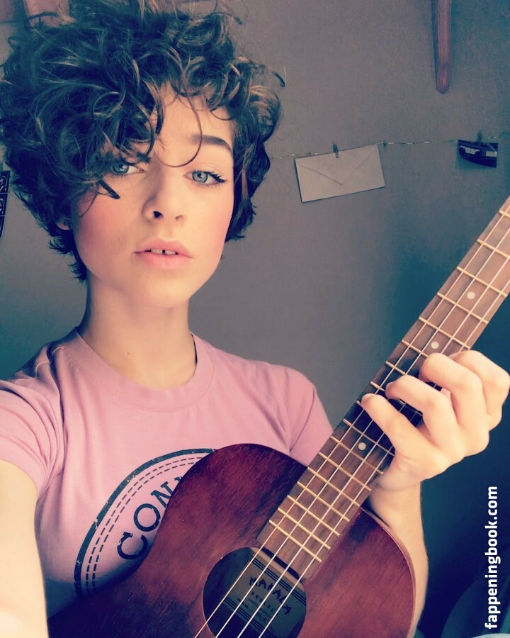 Graceful.Addison Onlyfans Nude Leaked Photos photo leak 30 of 48