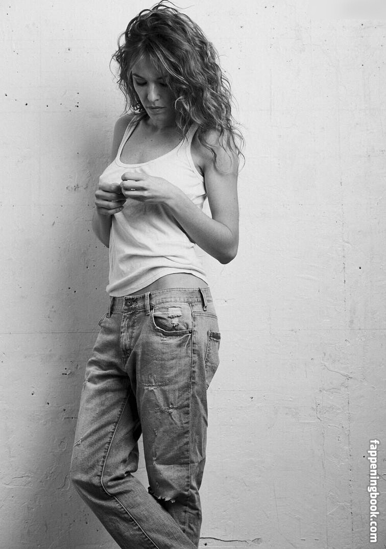 Elodie Fontan Onlyfans Nude Leaked Photos photo leak 34 of 46