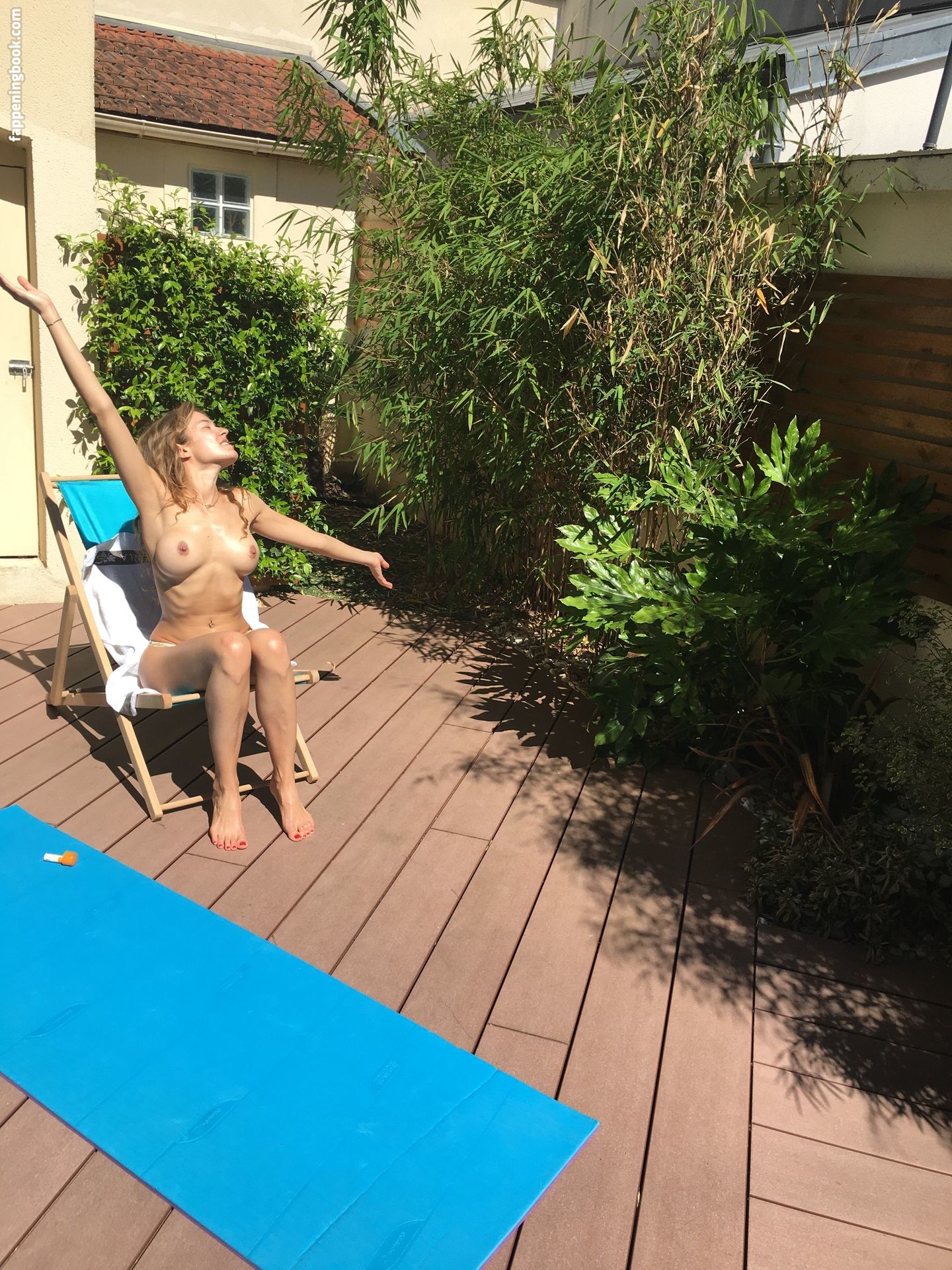 Elodie Fontan Onlyfans Nude Leaked Photos photo leak 39 of 46